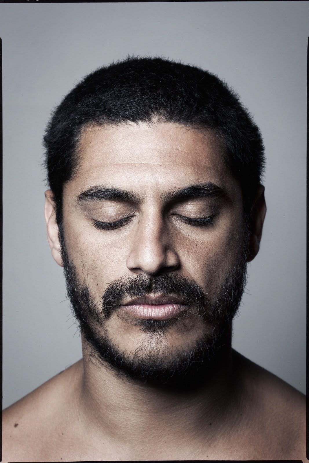 Criolo celebra 15 anos de Nó na Orelha com turnê pelo Brasil